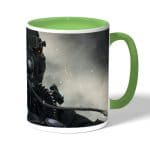 كوب قهوة بمقبض اخضر بتصميم  لعبة ديث ستراندنغ