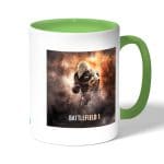 كوب قهوة بمقبض اخضر بتصميم نداء الواجب باتلفيلد