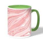 كوب قهوة بمقبض اخضر بتصميم وردي