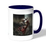 كوب قهوة بمقبض ازرق داكن بتصميم القتال ضد سبايدر مان