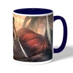 كوب قهوة بمقبض ازرق داكن بتصميم تقضي ميكاسا على العمالقة هجوم العمالقة