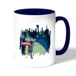 كوب قهوة بمقبض ازرق داكن بتصميم جاري توتورو والطفله