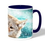 كوب قهوة بمقبض ازرق داكن بتصميم ذئب