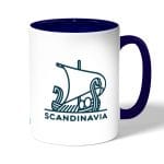 كوب قهوة بمقبض ازرق داكن بتصميم سفينة