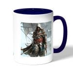 كوب قهوة بمقبض ازرق داكن بتصميم قتال مع القراصنه أساسنز كريد