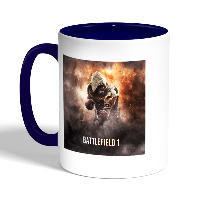 كوب-قهوة-بمقبض-ازرق-داكن-بتصميم-نداء-الواجب-باتلفيلد-2