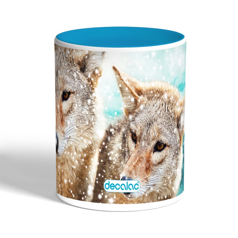 كوب-قهوة-بمقبض-ازرق-فاتح-بتصميم-ذئب-1