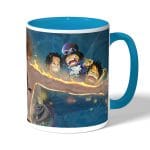 كوب قهوة بمقبض ازرق فاتح بتصميم ذكريات إيس ون بيس