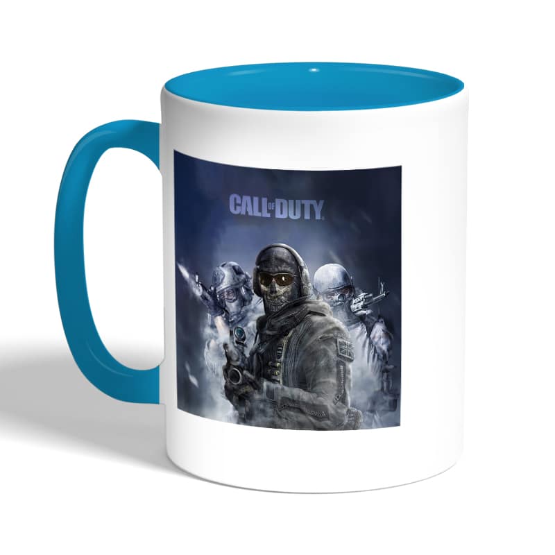 كوب-قهوة-بمقبض-ازرق-فاتح-بتصميم-كول-أوف-ديوتي-تعاون-جماعي-2