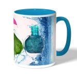 كوب قهوة بمقبض ازرق فاتح بتصميم مناكير