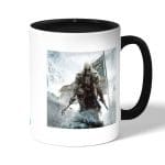 كوب قهوة بمقبض اسود بتصميم أساسنز كريد الثورة الأمريكية