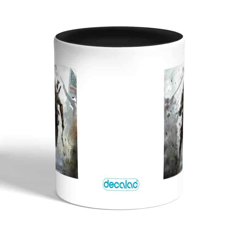 كوب-قهوة-بمقبض-اسود-بتصميم-أساسنز-كريد-وسط-الحرب-1