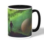 كوب قهوة بمقبض اسود بتصميم رحله الى الفضاء