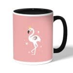 كوب قهوة بمقبض اسود بتصميم فلامنجو بتاج