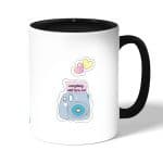 كوب قهوة بمقبض اسود بتصميم كرتون كاميرا