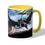 كوب قهوة بمقبض اصفر بتصميم اجنحة النسر سبايدر مان ايرون مان