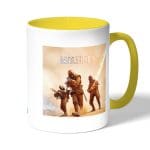 كوب قهوة بمقبض اصفر بتصميم اطلاق النار باتلفيلد