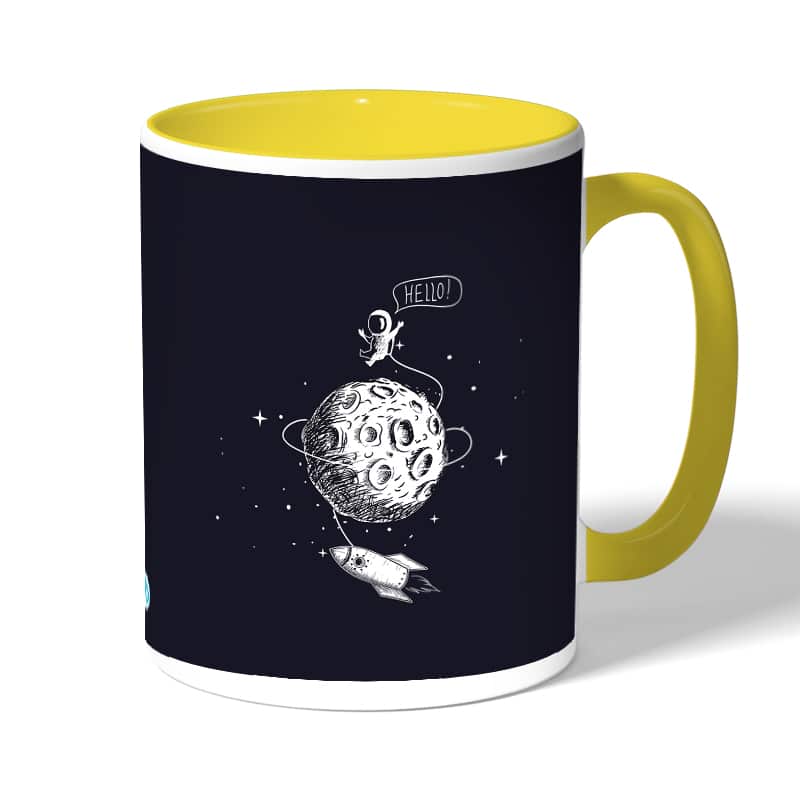 كوب قهوة بمقبض اصفر بتصميم رائد فضاء كوب قهوة بمقبض اصفر بتصميم رائد فضاء