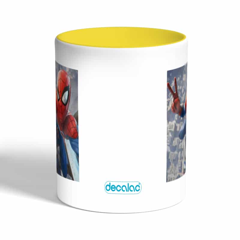 كوب-قهوة-بمقبض-اصفر-بتصميم-سبايدر-مان-اعلى-البرج-1