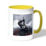 كوب قهوة بمقبض اصفر بتصميم سيف جيرالت ذا ويتشر 3 وايلد هانت