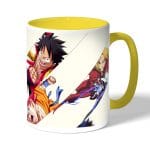 كوب قهوة بمقبض اصفر بتصميم ضربه القبضه كل الانميات