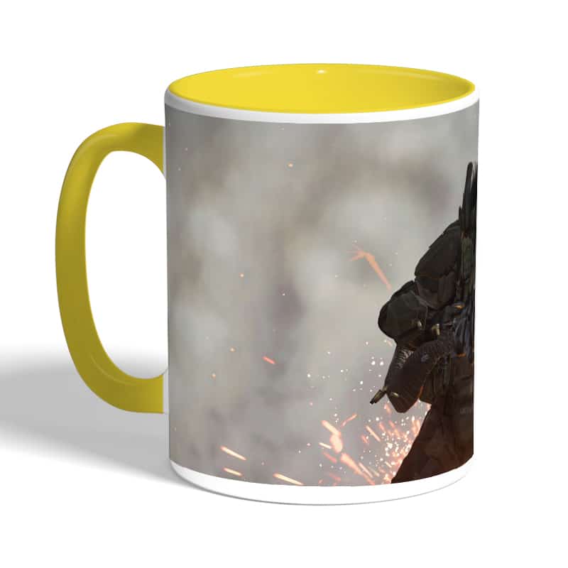 كوب-قهوة-بمقبض-اصفر-بتصميم-كول-أوف-ديوتي-مودرن-وورفير-2