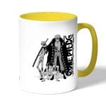 كوب قهوة بمقبض اصفر بتصميم لاو ولوفي ون بيس