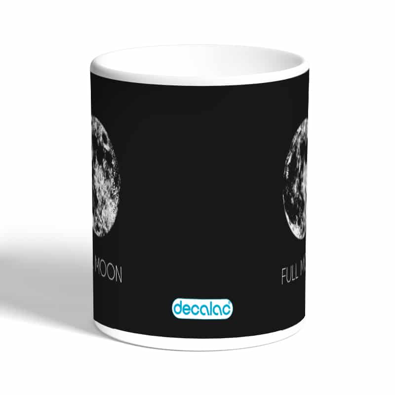 كوب-قهوة-بمقبض-ذهبي-بتصميم-اكتمال-القمر-1