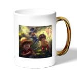 كوب قهوة بمقبض ذهبي بتصميم ذكريات الطفولة ون بيس