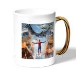 كوب قهوة بمقبض ذهبي بتصميم سبايدر مان ايرون مان