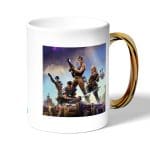 كوب قهوة بمقبض ذهبي بتصميم قتال الزومبي فورت نايت