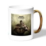 كوب قهوة بمقبض ذهبي بتصميم كول أوف ديوتي