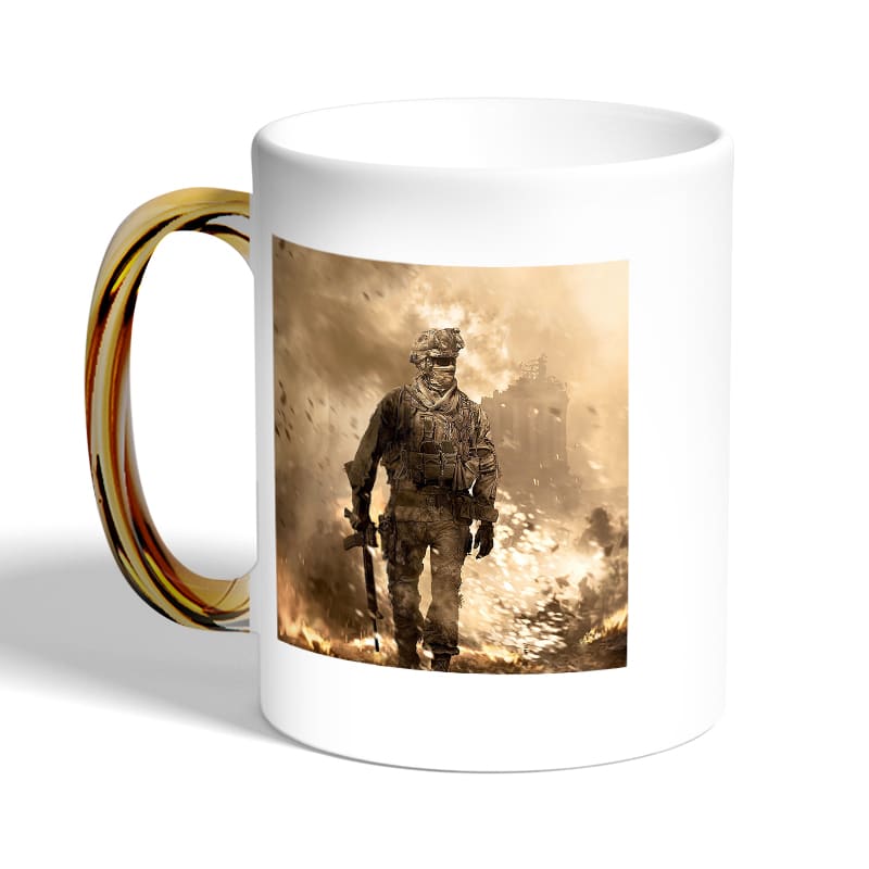 كوب-قهوة-بمقبض-ذهبي-بتصميم-كول-أوف-ديوتي-نيران-المعركه-2