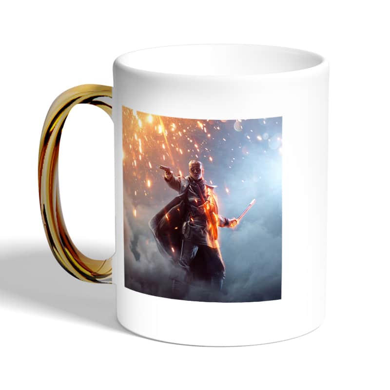 كوب-قهوة-بمقبض-ذهبي-بتصميم-لعبة-باتلفيلد-2