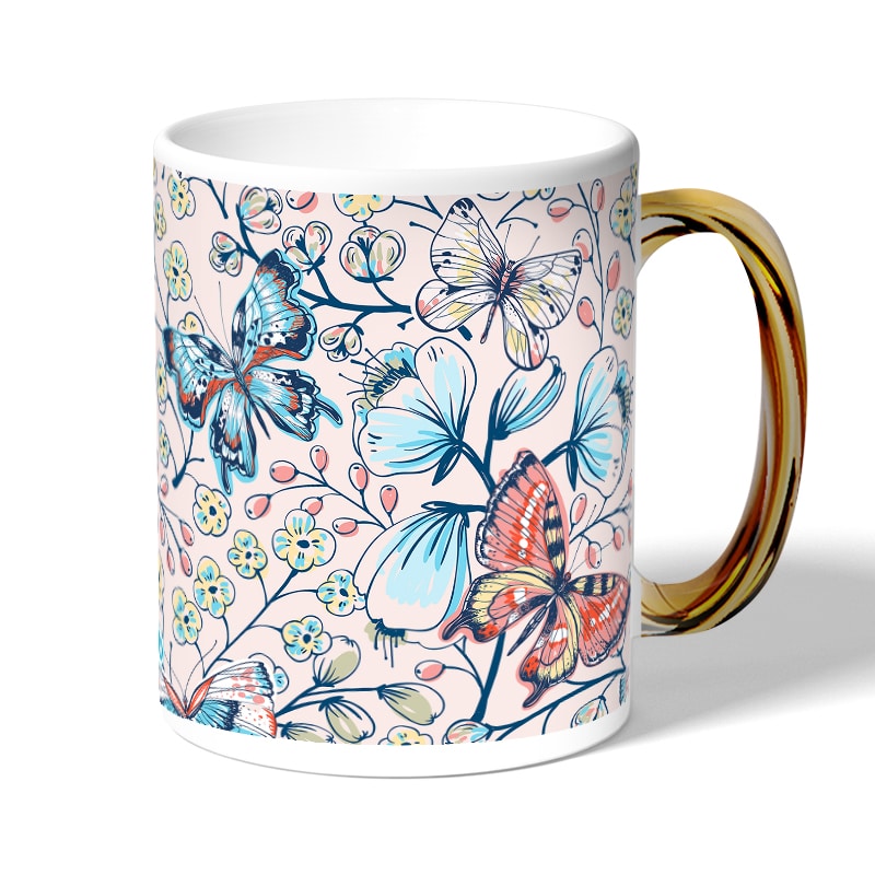 كوب قهوة بمقبض ذهبي بتصميم ورود وفراشات كوب قهوة بمقبض ذهبي بتصميم ورود وفراشات