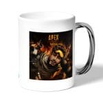 كوب قهوة بمقبض فضي بتصميم أبيكس ليجندز ميراج