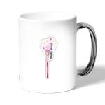 كوب قهوة بمقبض فضي بتصميم أنت مميز