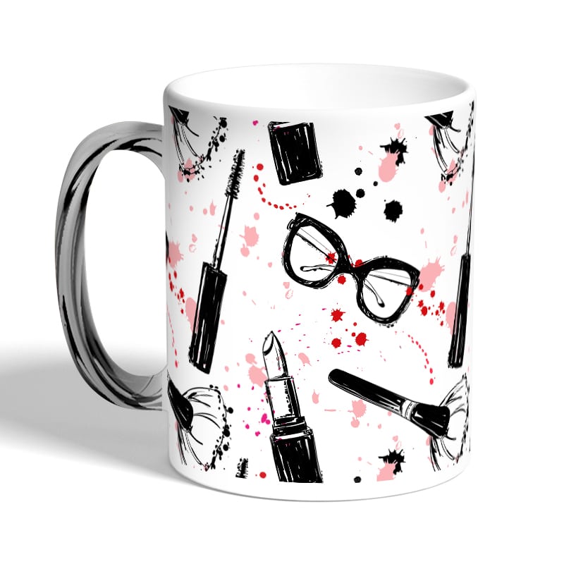 كوب-قهوة-بمقبض-فضي-بتصميم-ادوات-المكياج-والموضة-2