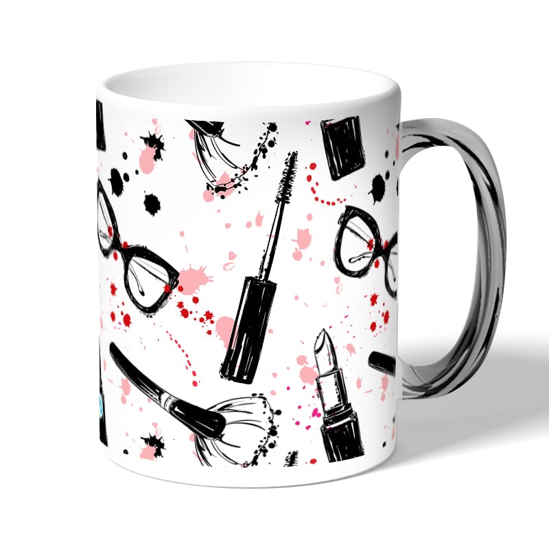 كوب قهوة بمقبض فضي بتصميم ادوات المكياج والموضة كوب قهوة بمقبض فضي بتصميم ادوات المكياج والموضة