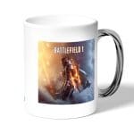 كوب قهوة بمقبض فضي بتصميم اسلحة باتلفيلد