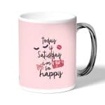 كوب قهوة بمقبض فضي بتصميم الأجازه