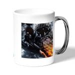 كوب قهوة بمقبض فضي بتصميم القناص  باتلفيلد 1