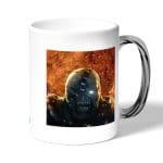 كوب قهوة بمقبض فضي بتصميم النمسيس ريزدنت ايفل 3