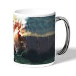 كوب قهوة بمقبض فضي بتصميم حرب عملاقان هجوم العمالقة