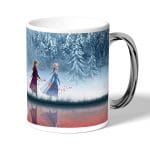 كوب قهوة بمقبض فضي بتصميم رحله الاصدقاء