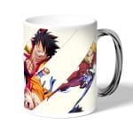 كوب قهوة بمقبض فضي بتصميم ضربه القبضه كل الانميات