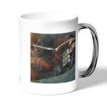 كوب قهوة بمقبض فضي بتصميم قتال مع العملاق الضخم هجوم العمالقة