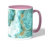 كوب قهوة بمقبض وردي بتصميم أزرق ذهبي