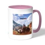 كوب قهوة بمقبض وردي بتصميم أنشارتد 4: نهاية لص