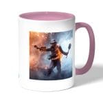 كوب قهوة بمقبض وردي بتصميم الاستعداد للمعركة  باتلفيلد